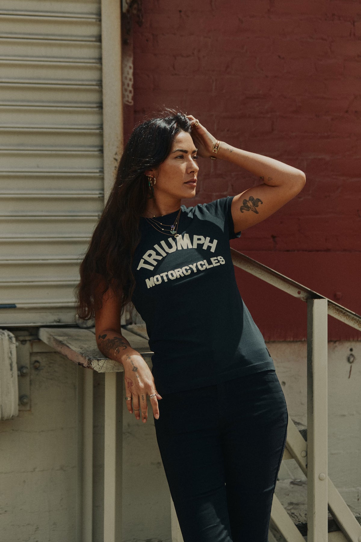 Luss Womens Arch Logo Tee